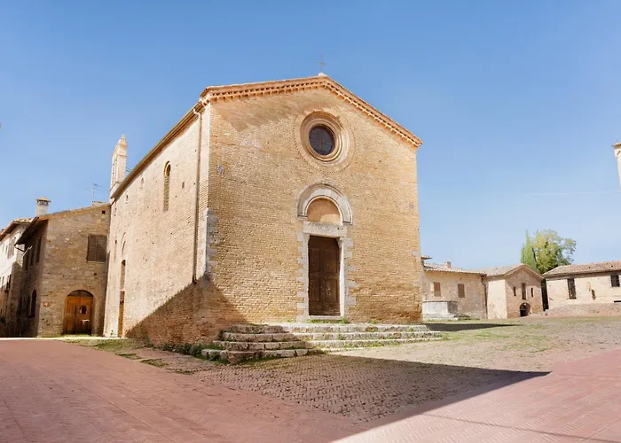 Famiracoli Sangimignano 아파트